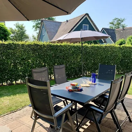 6-person With Garden *